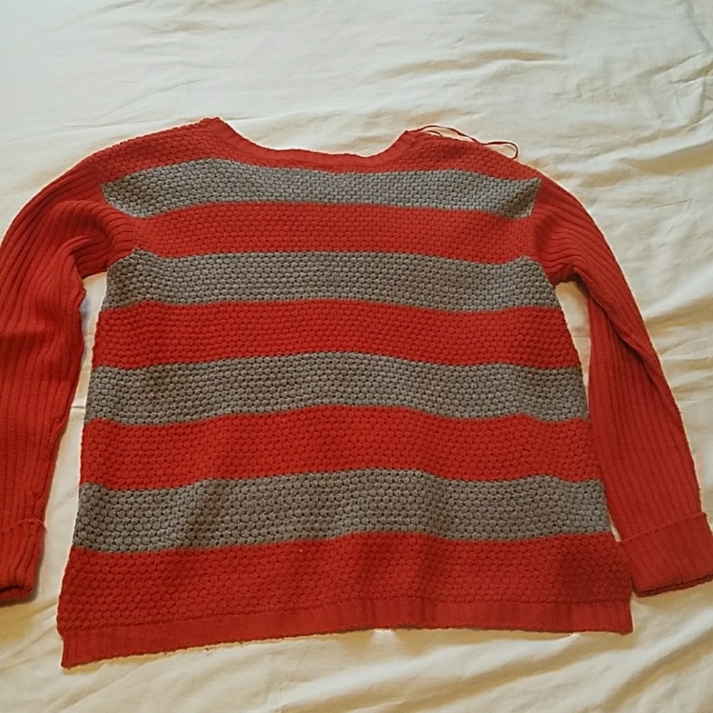 Sweater - Picture 3 of 5